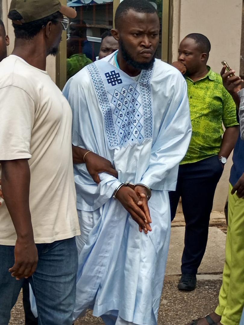 Suspect threatening to kill police