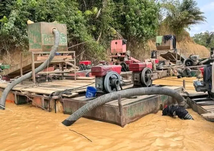 Galamsey fight: Changfangs, makeshift structures destroyed on River Ankobra