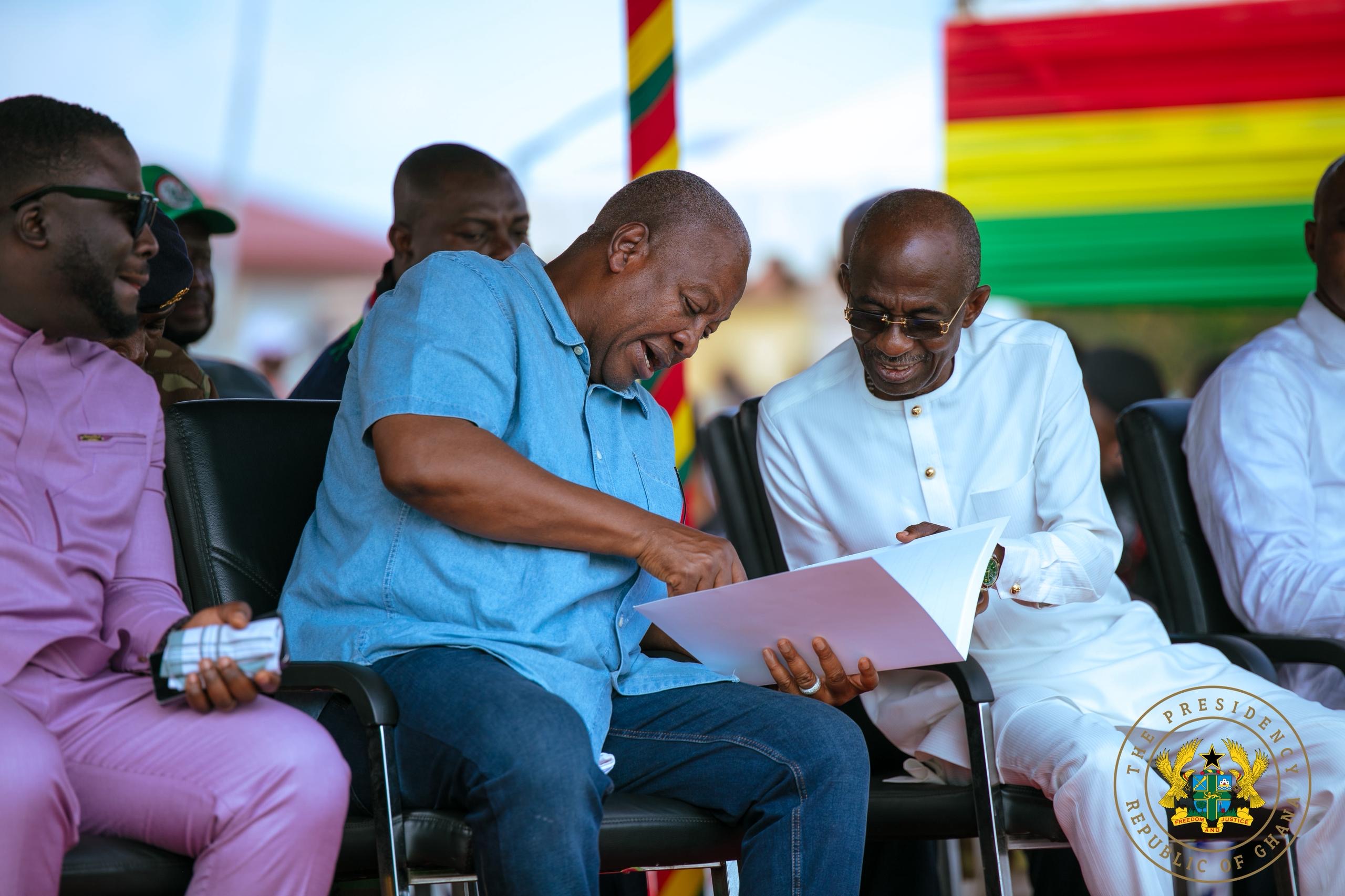 Mahama promises completion of 17-year-stalled Krofrom, Mamponteng markets by next year