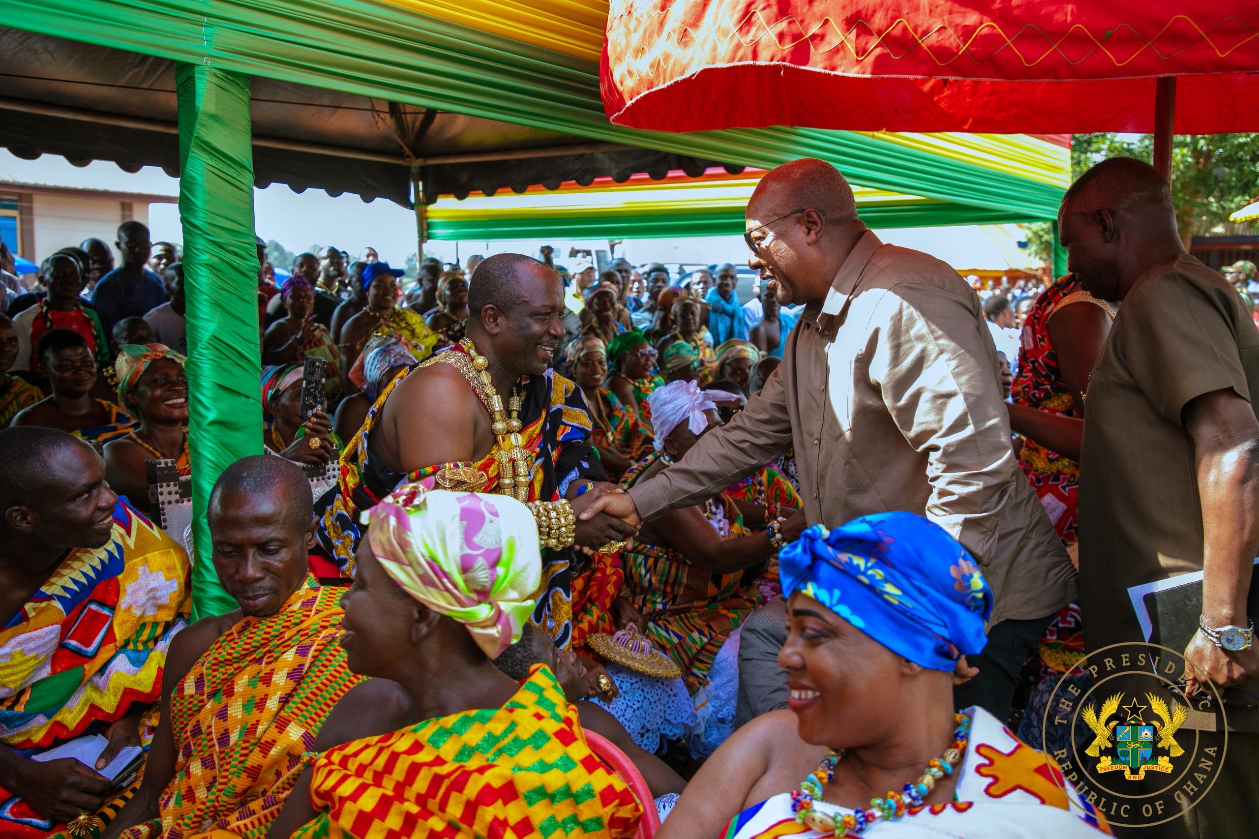 Mahama promises 70% world market price for cocoa farmers, insists they deserve fair reward