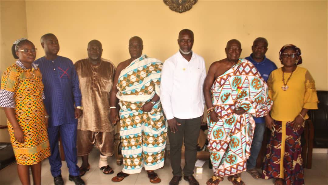 Okaikwei North MCE pays courtesy call on Achimota chief