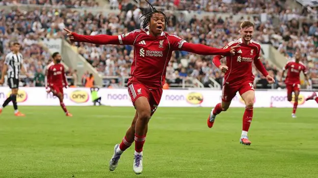 Ngumoha scores last-minute winner as Liverpool beat Newcastle