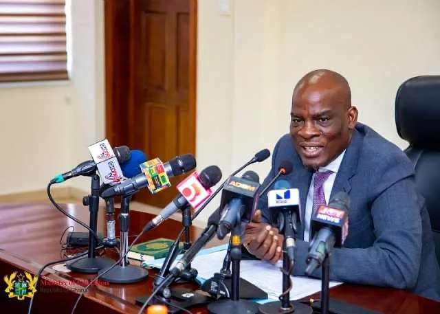 Cabinet approves absorption of 6,200 unpaid teachers