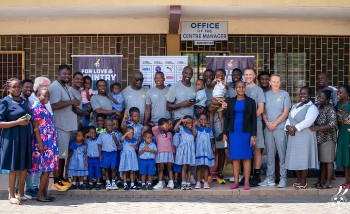 Otto Addo leads Black Stars’ charity visit to Osu Children’s Home