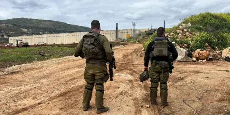 Israeli troops kill municipal worker in south Lebanon raid