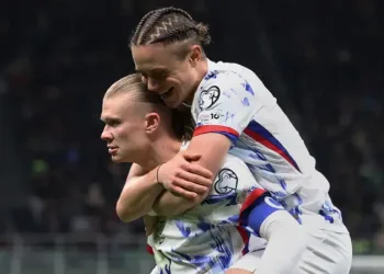 Haaland scores twice as Norway seal World Cup return