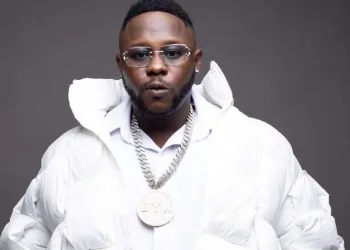 Medikal unveils new PR team following saga with Highest Eri