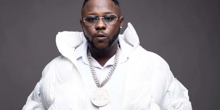 Medikal unveils new PR team following saga with Highest Eri