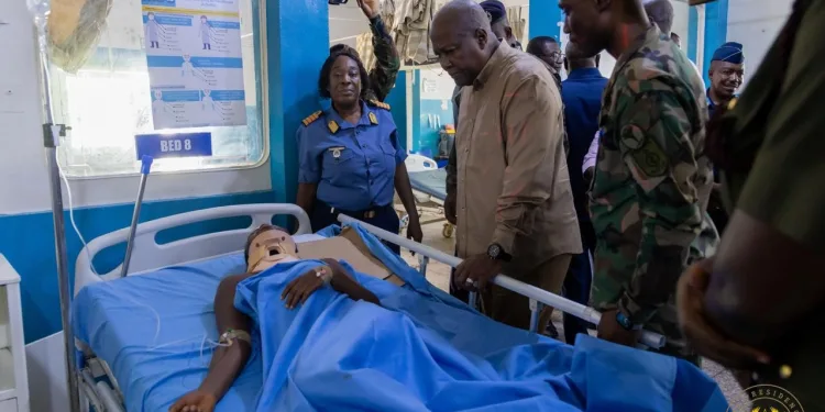 President Mahama visits victims of GAF stampede at 37 Military Hospital