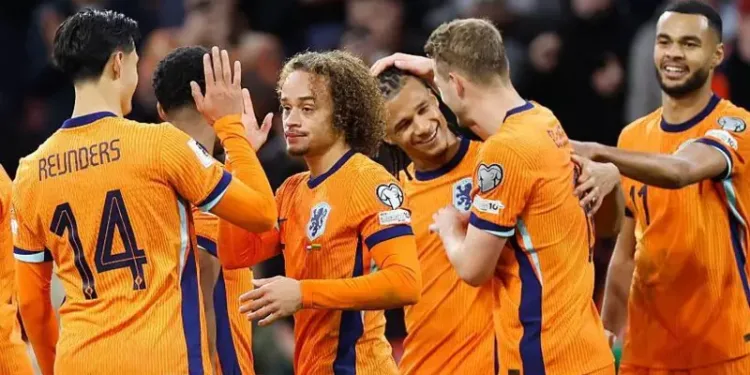 Netherlands beat Lithuania to confirm World Cup spot