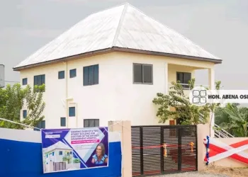 Abena Osei Asare commissions Doctors’ Bungalow for Enyiresi Gov’t Hospital