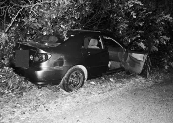Akuse: 2 female Prisons Officers reported dead, others hospitalised in crash