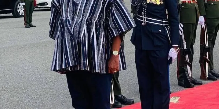 President Mahama’s fugu dress causes stir among Zambians