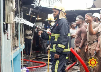 Fire ravages six shops at Tema Community 1 market