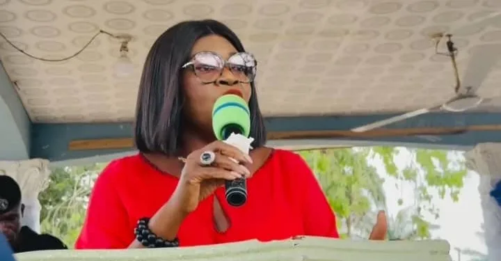 Agona East MP made cash, furniture donations to Kwanyako SHS to enhance teaching and learning