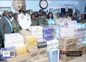 Black Sherif supports underprivileged mothers at 37 military hospital