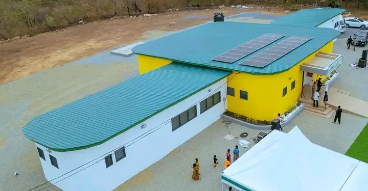 Lordina Foundation hands over maternity and children’s hospital to Asukawkaw