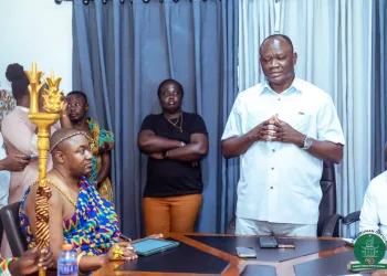 Paramount Chief of Atebubu appeals to Metro Mass to extend services to the municipality