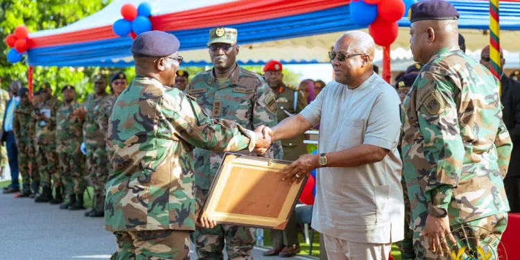 Mahama welcomes Ghana Armed Forces team after Jamaica mission