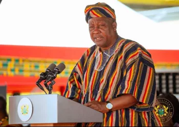 Prez Mahama urges youth to leverage on smartphones for sustainable growth