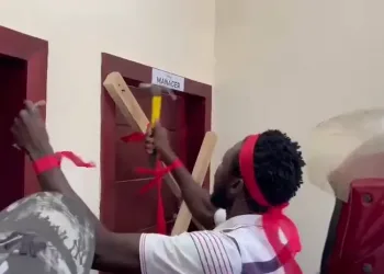 NDC supporter in Ejisu locks NHIS Manager’s office over ‘unfair managerial’ appointment