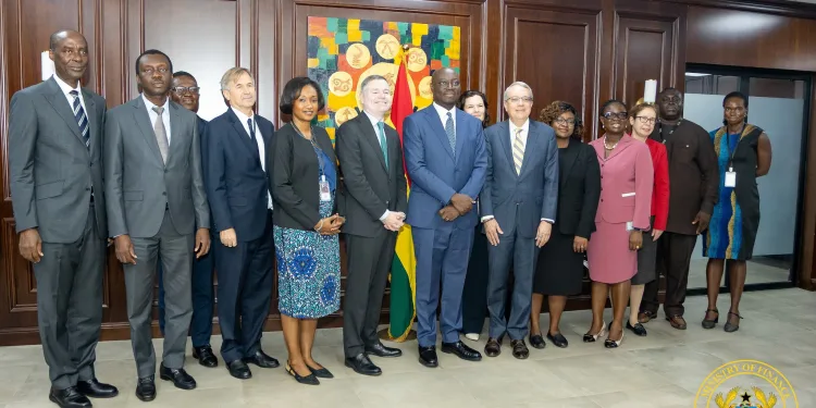 Finance Minister holds talks with World Bank on economic transformation through job creation