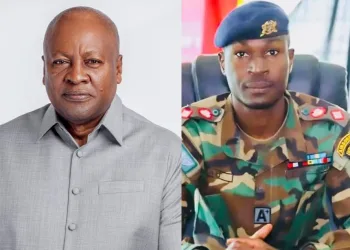 Mahama to standing Aide-de-Camp: ‘I’m very safe here, sit down please’