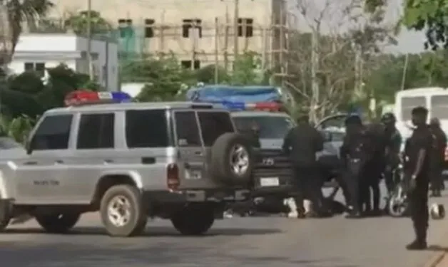 Police gun down 2 armed men who attempted to rob mobile money vendor in Tema
