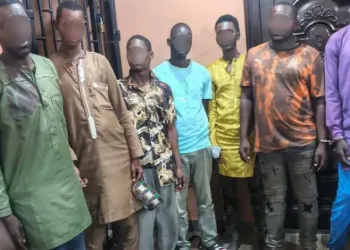 A/R: Police gun down suspected highway robber, arrest 7 others