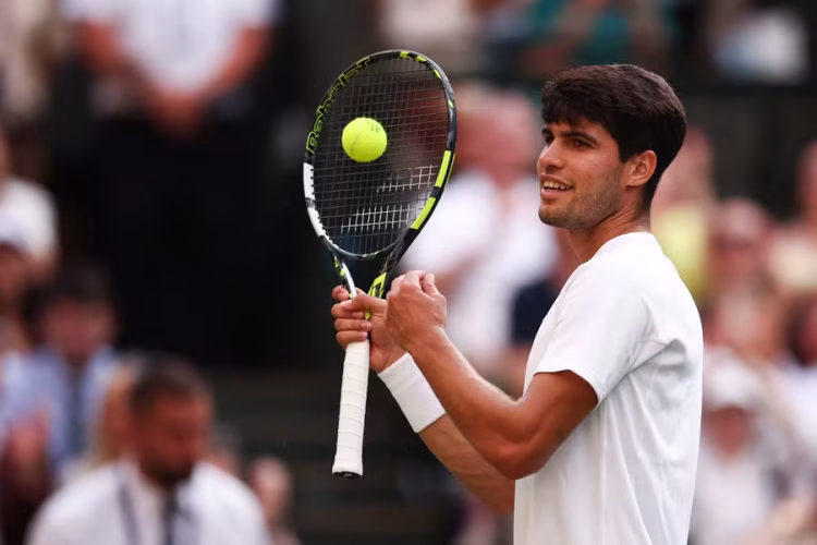 Tennis: Carlos Alcaraz withdraws from French Open and Wimbledon over wrist injury