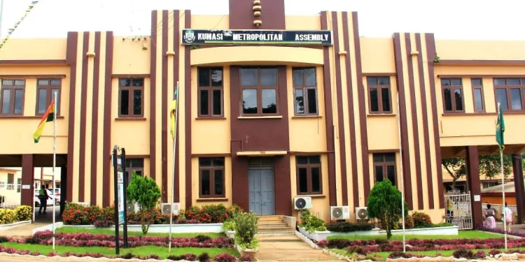 KMA convicts 18 over illegal waste dumping at Kejetia