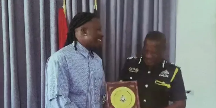Stonebwoy honoured with Ghana Police badge