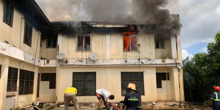 Suhum apartment fire destroys 12 rooms, firefighter injured