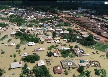 Floods ‘swallow’ over 1,500 homes in Amenfi areas