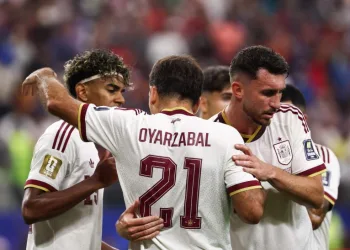 Superb Spain beat France to reach World Cup final