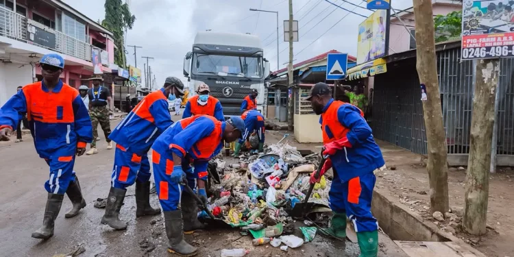 President directs Zoomlion to open transfer stations to ease waste disposal