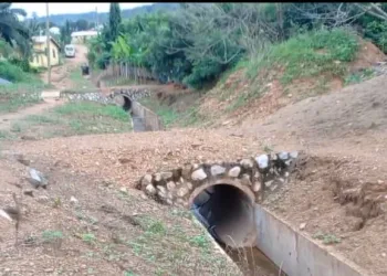 Akrade residents decry Ghana Railway Authority drainage as death trap