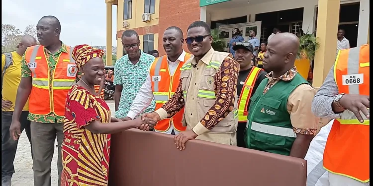 NADMO, Ga Central Municipal Assembly distribute relief items to flood victims, announce free NHIS registration