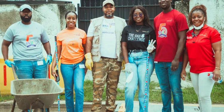 Ghana Gas backs President Mahama’s national clean-up campaign
