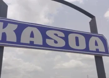 Popular Kasoa Evangelist beaten to pulp over alleged theft of trader’s phone