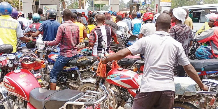 Malawi capital hit by fuel shortage, businesses and commuters stranded