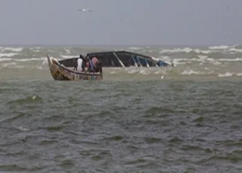 Fishing canoe with 7 crew members missing, police, navy launch search